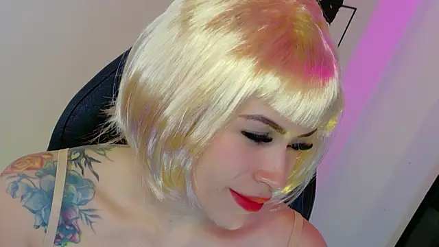 Snapshot of Natalia_Montoya chatting on 07-23-26, 01:58 Natalia Montoya online show from 07-23-26, 01:58