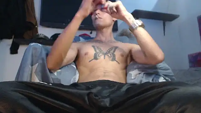 Snapshot of bix_couples chatting on 03-11-26, 09:54 bix couples online show from 03-11-26, 09:54