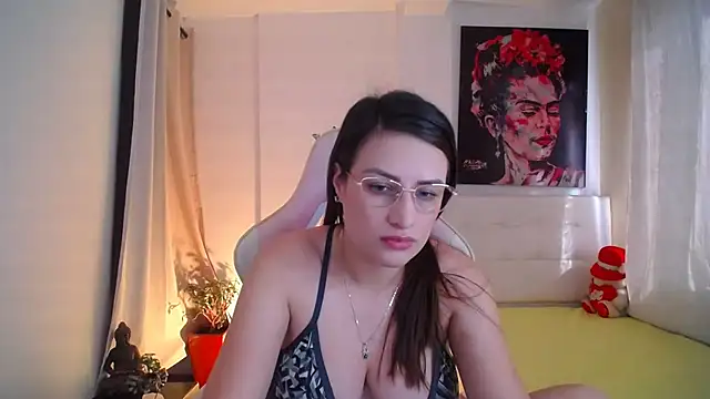 esmeraldaa230 online show from 01-15-25, 08:26