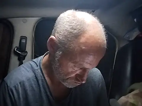 Snapshot of FloppyPickle4u chatting on 02-06-25, 11:54 FloppyPickle4u online show from 02-06-25, 11:54