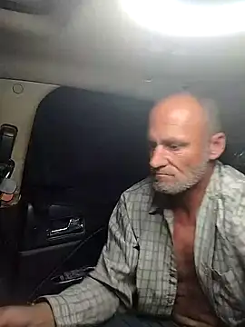 Snapshot of FloppyPickle4u chatting on 02-08-25, 02:15 FloppyPickle4u online show from 02-08-25, 02:15