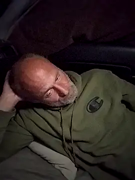 Snapshot of FloppyPickle4u chatting on 02-10-25, 08:31 FloppyPickle4u online show from 02-10-25, 08:31