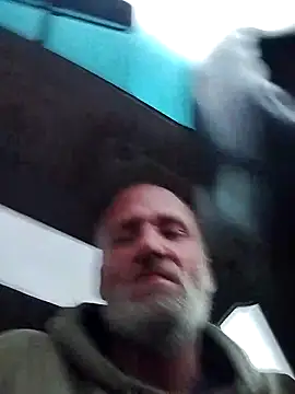 Snapshot of FloppyPickle4u chatting on 02-14-25, 08:10 FloppyPickle4u online show from 02-14-25, 08:10