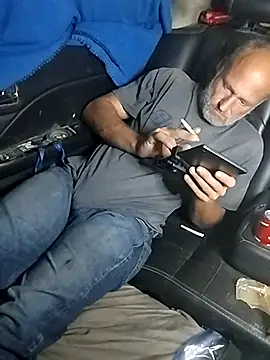 Snapshot of FloppyPickle4u chatting on 02-15-25, 03:31 FloppyPickle4u online show from 02-15-25, 03:31