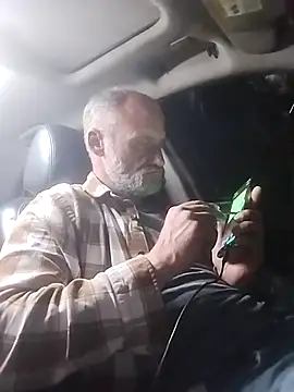 Snapshot of FloppyPickle4u chatting on 02-16-25, 03:47 FloppyPickle4u online show from 02-16-25, 03:47