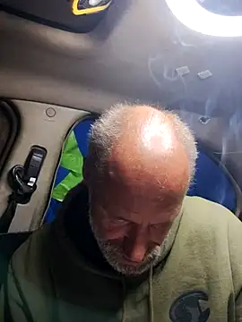 Snapshot of FloppyPickle4u chatting on 02-17-25, 05:14 FloppyPickle4u online show from 02-17-25, 05:14