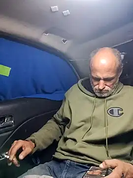 Snapshot of FloppyPickle4u chatting on 02-17-25, 08:19 FloppyPickle4u online show from 02-17-25, 08:19