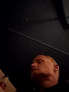 Snapshot of FloppyPickle4u chatting on 02-21-25, 10:07 FloppyPickle4u online show from 02-21-25, 10:07