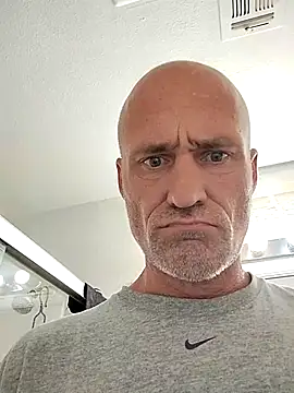 Snapshot of FloppyPickle4u chatting on 02-26-25, 11:04 FloppyPickle4u online show from 02-26-25, 11:04