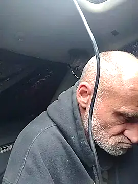 Snapshot of FloppyPickle4u chatting on 03-05-25, 08:53 FloppyPickle4u online show from 03-05-25, 08:53