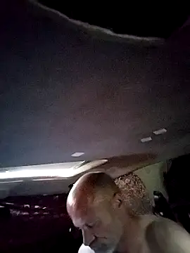 Snapshot of FloppyPickle4u chatting on 03-06-25, 10:47 FloppyPickle4u online show from 03-06-25, 10:47