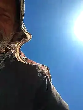 Snapshot of FloppyPickle4u chatting on 03-09-25, 09:25 FloppyPickle4u online show from 03-09-25, 09:25