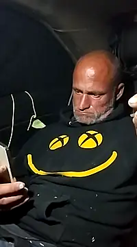 Snapshot of FloppyPickle4u chatting on 03-10-25, 04:07 FloppyPickle4u online show from 03-10-25, 04:07