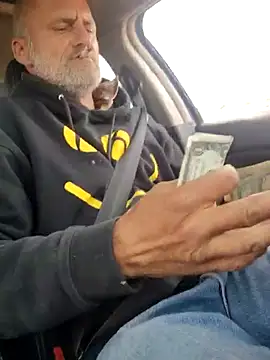 Snapshot of FloppyPickle4u chatting on 03-14-25, 07:01 FloppyPickle4u online show from 03-14-25, 07:01