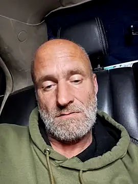 Snapshot of FloppyPickle4u chatting on 03-15-25, 10:24 FloppyPickle4u online show from 03-15-25, 10:24