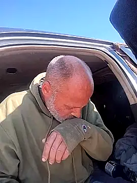 Snapshot of FloppyPickle4u chatting on 03-15-25, 05:04 FloppyPickle4u online show from 03-15-25, 05:04