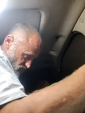 Snapshot of FloppyPickle4u chatting on 03-17-25, 06:29 FloppyPickle4u online show from 03-17-25, 06:29