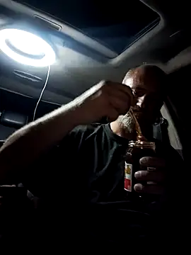 Snapshot of FloppyPickle4u chatting on 03-21-25, 07:11 FloppyPickle4u online show from 03-21-25, 07:11