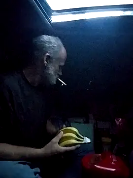 Snapshot of FloppyPickle4u chatting on 09-12-25, 01:55 FloppyPickle4u online show from 09-12-25, 01:55