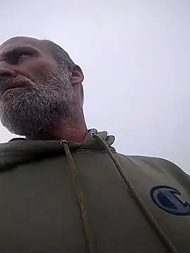 Snapshot of FloppyPickle4u chatting on 09-13-25, 02:50 FloppyPickle4u online show from 09-13-25, 02:50