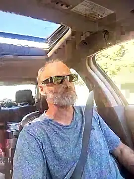 Snapshot of FloppyPickle4u chatting on 09-15-25, 06:30 FloppyPickle4u online show from 09-15-25, 06:30