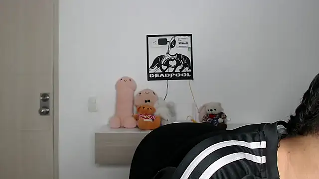 kaiine190 online show from 11-20-25, 07:19