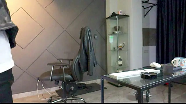 Snapshot of mattmasterss chatting on 01-01-25, 03:34 mattmasterss online show from 01-01-25, 03:34