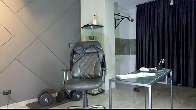 Snapshot of mattmasterss chatting on 01-10-25, 04:41 mattmasterss online show from 01-10-25, 04:41