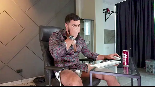 Snapshot of mattmasterss chatting on 01-16-25, 09:27 mattmasterss online show from 01-16-25, 09:27