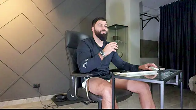 Snapshot of mattmasterss chatting on 01-27-25, 05:48 mattmasterss online show from 01-27-25, 05:48