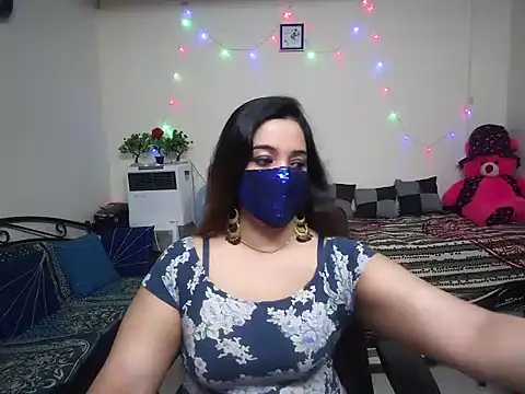 Arushisingh8888 online show from 02-06-25, 10:37