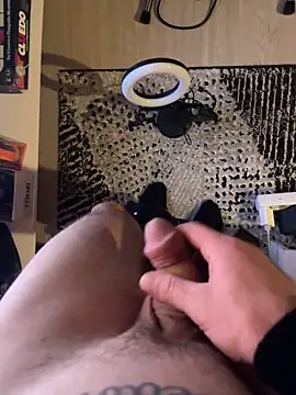 Antonio Vatooo online show from 01-01-25, 12:21