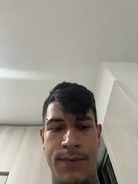 Snapshot of JAYCOB00 chatting on 12-13-24, 02:43 JAYCOB00 online show from 12-13-24, 02:43