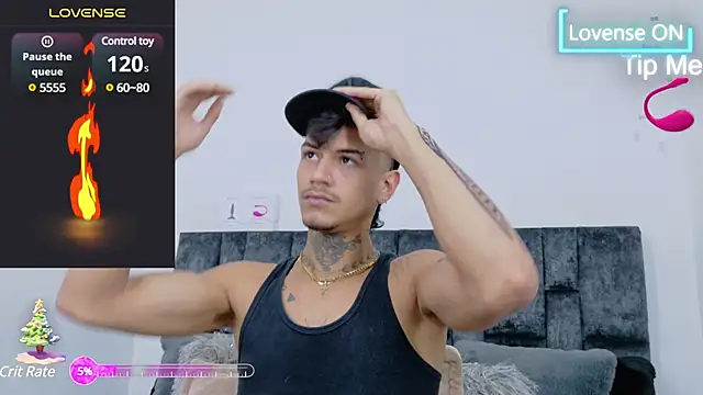 Snapshot of JAYCOB00 chatting on 12-23-24, 01:40 JAYCOB00 online show from 12-23-24, 01:40