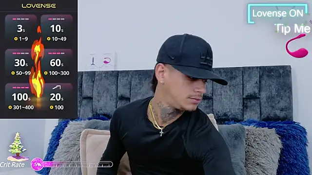 Snapshot of JAYCOB00 chatting on 12-28-24, 02:11 JAYCOB00 online show from 12-28-24, 02:11