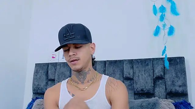 Snapshot of JAYCOB00 chatting on 03-16-25, 02:21 JAYCOB00 online show from 03-16-25, 02:21