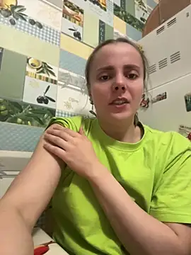 AlisaKissss online show from 04-16-26, 07:36