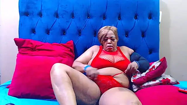 ebonycandy10 online show from 04-20-26, 11:28