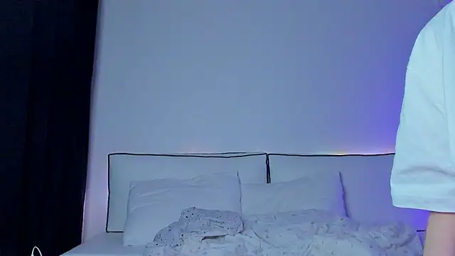 Snapshot of haileyishere chatting on 01-08-25, 01:00 haileyishere online show from 01-08-25, 01:00