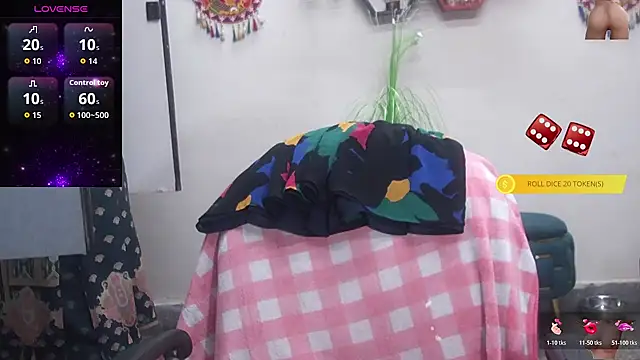 Snapshot of Sexy_komolika chatting on 11-01-25, 01:35 Sexy komolika online show from 11-01-25, 01:35