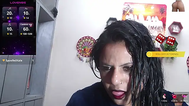 Snapshot of Sexy_komolika chatting on 11-09-25, 02:15 Sexy komolika online show from 11-09-25, 02:15