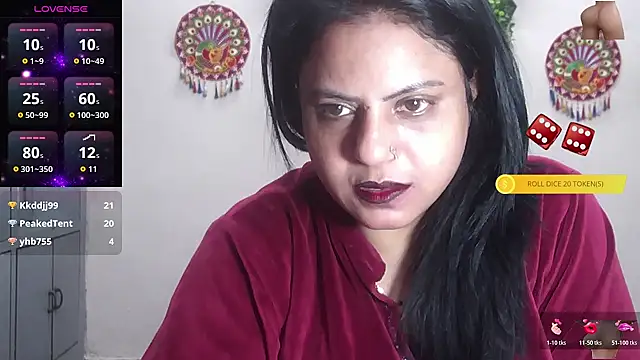 Snapshot of Sexy_komolika chatting on 11-11-25, 02:44 Sexy komolika online show from 11-11-25, 02:44