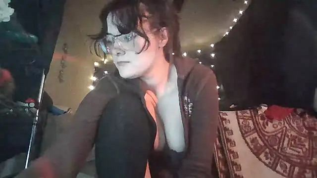 Snapshot of EyaDivine1 chatting on 01-19-25, 09:45 EyaDivine1 online show from 01-19-25, 09:45