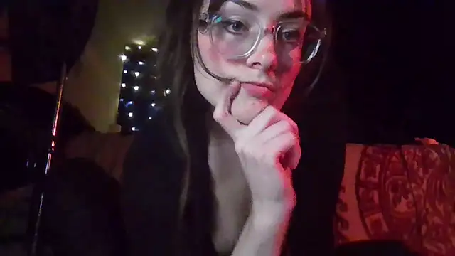 Snapshot of EyaDivine1 chatting on 11-30-25, 03:43 EyaDivine1 online show from 11-30-25, 03:43