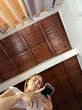 emiss  online show from 04-28-26, 04:34