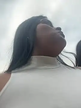 Snapshot of royalgirls_x chatting on 02-15-25, 10:42 royalgirls x online show from 02-15-25, 10:42