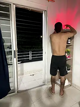 Snapshot of royalgirls_x chatting on 10-09-25, 11:25 royalgirls x online show from 10-09-25, 11:25