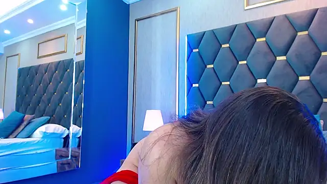 ThaniaJones online show from 11-07-25, 12:05