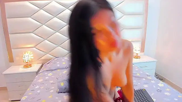 samanthaevans4 online show from 03-19-25, 11:14