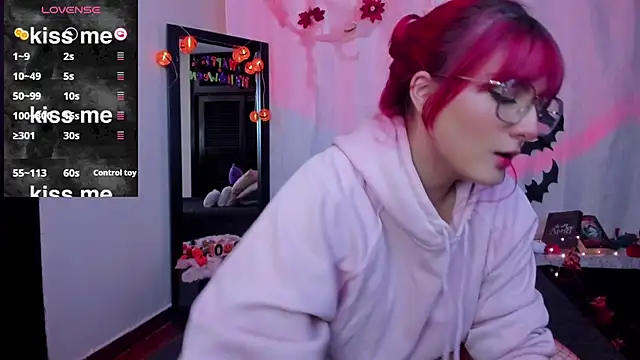 Dafne Moon online show from 10-18-25, 05:54